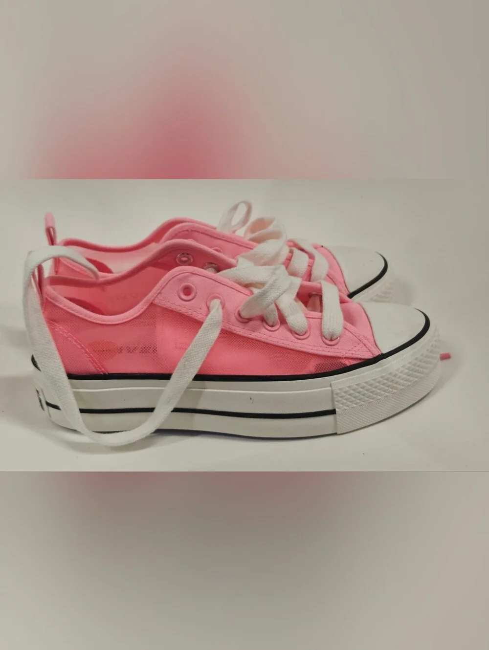 Converse pink low